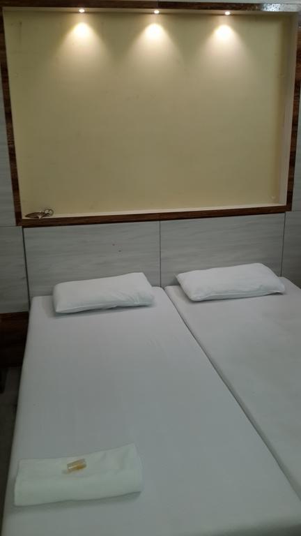 Rupasi Bangla Hotel Kolkata Room photo